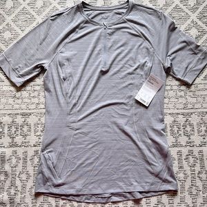 NWT Athleta Rash Guard - Large Tall